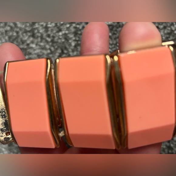 LOFT | STRETCH | CHUNKY | BLOCK | BRACELET |
CREAMSICLE | GOLD | OSFA | - Picture 7 of 13